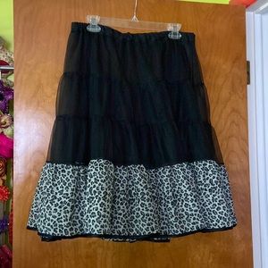 Black and gray leopard petticoat 🖤🩶 XL